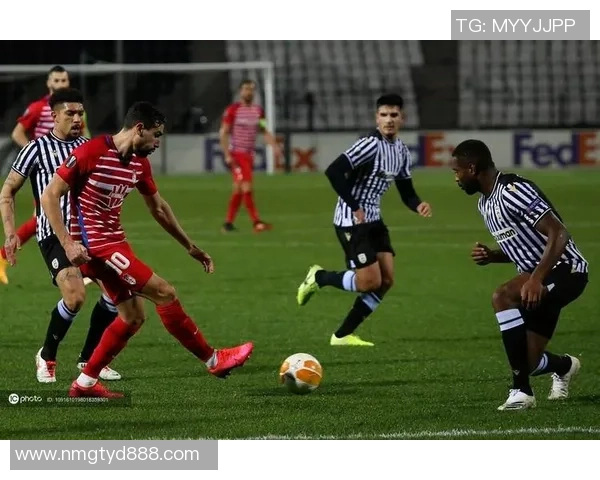 塞萨洛尼基与格兰纳达的精彩对决揭示足球魅力与战术博弈的完美结合 塞萨洛尼基与格兰纳达的精彩对决揭示足球魅力与战术博弈的完美结合